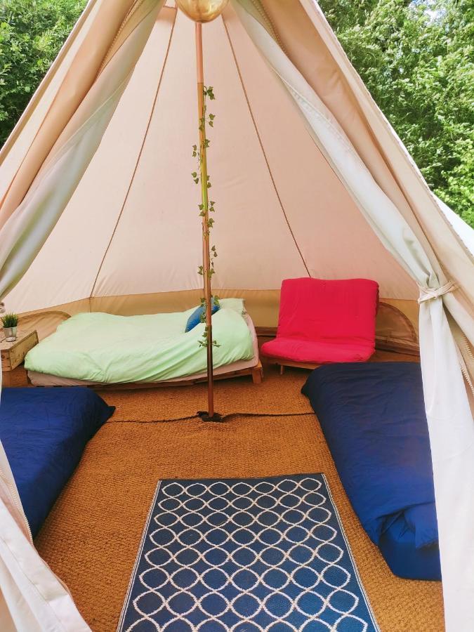 Отель Battle Pods And Bells Glamping Экстерьер фото