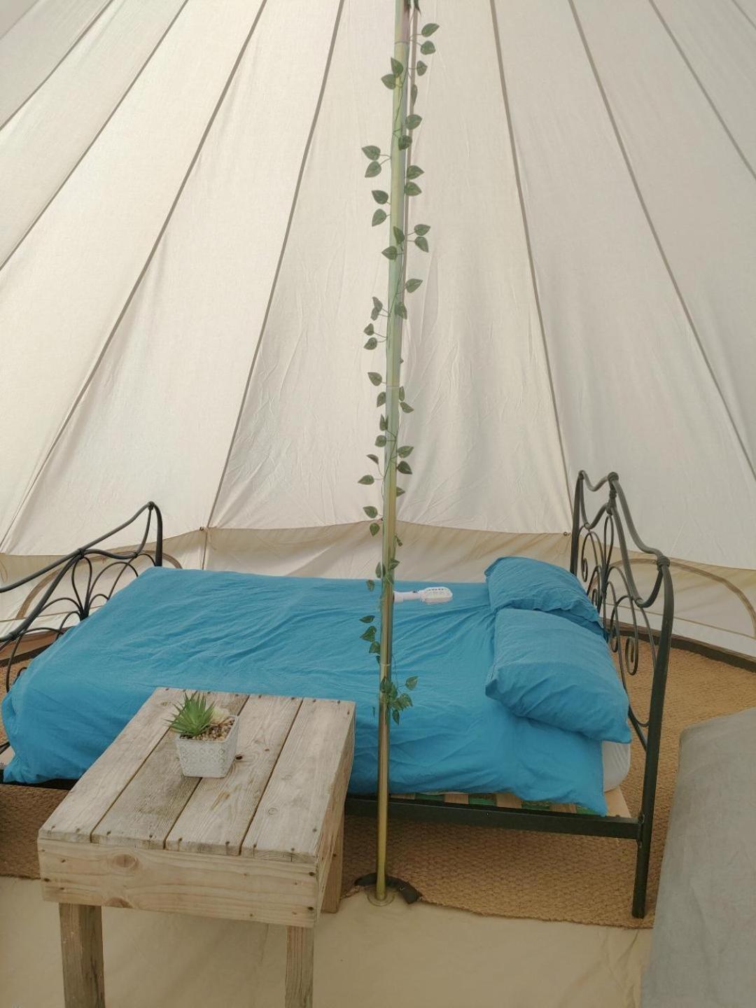 Отель Battle Pods And Bells Glamping Экстерьер фото